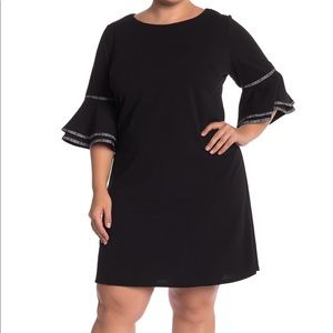 Sharagano Bell Sleeve Tie Shift Dress